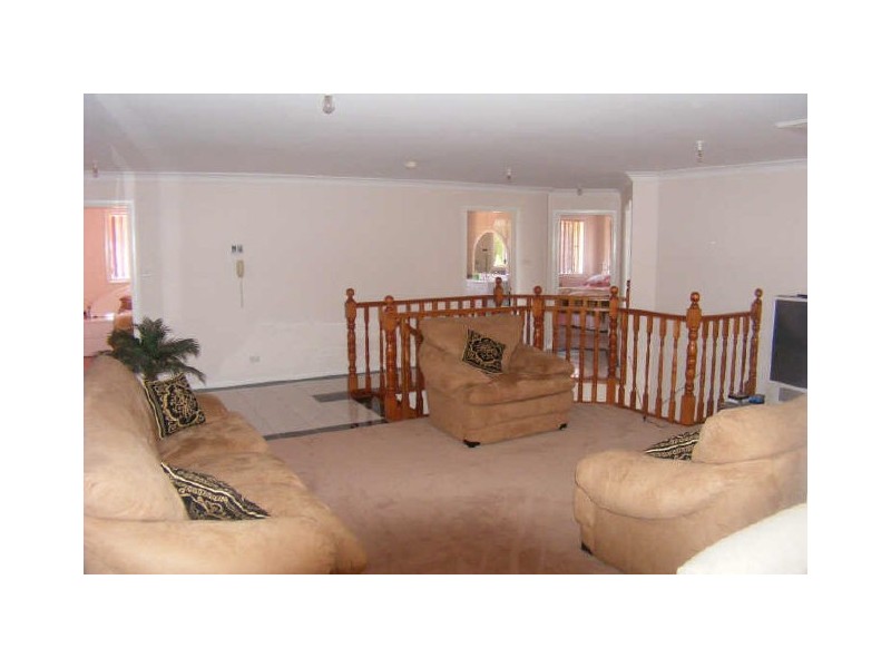 Glen Alpine NSW 2560