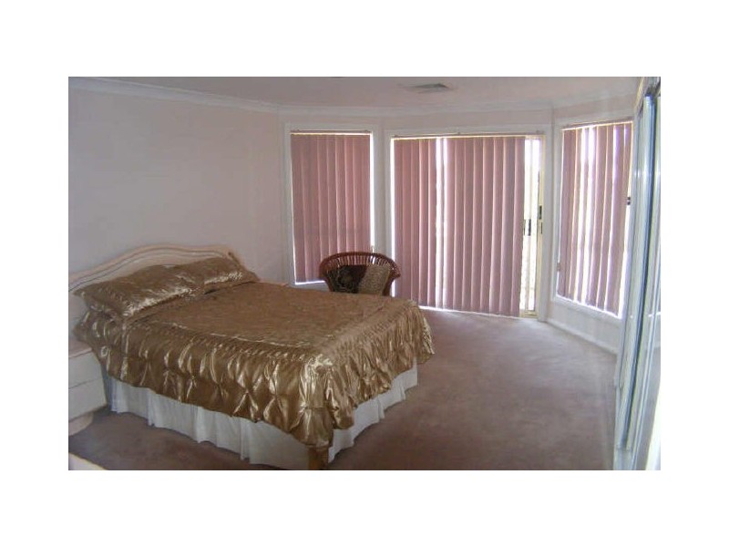 Glen Alpine NSW 2560