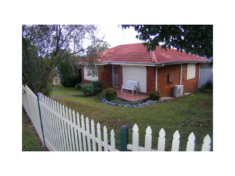 5 Craig Avenue, Leumeah NSW 2560