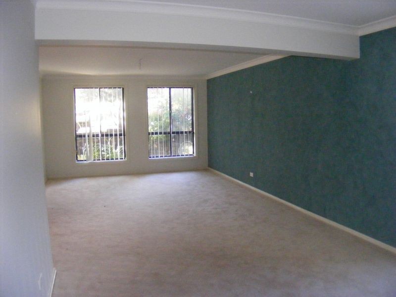 19 Coppabella Cres, Bradbury NSW 2560