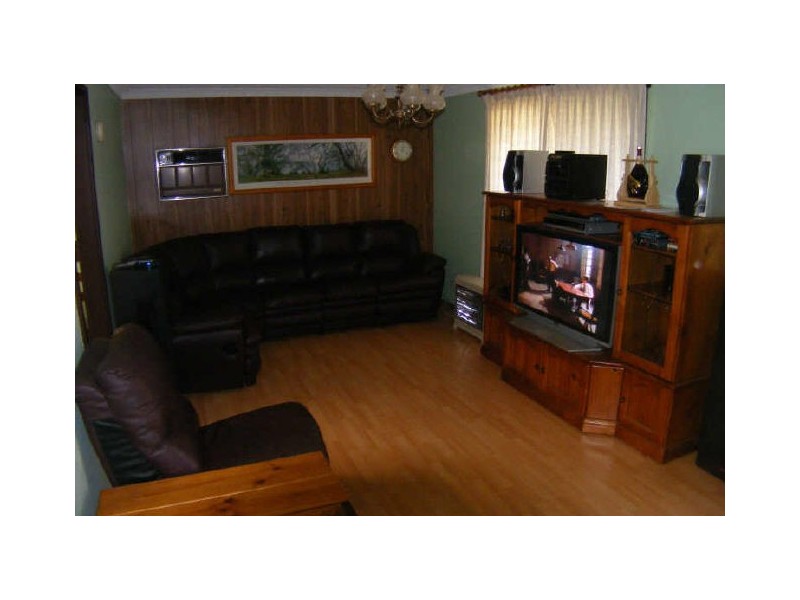 Ruse NSW 2560
