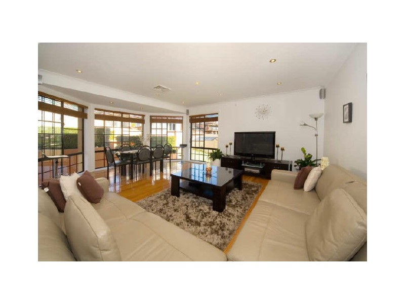 Glen Alpine NSW 2560