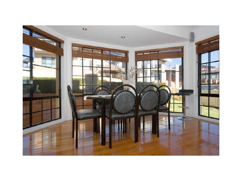 Glen Alpine NSW 2560