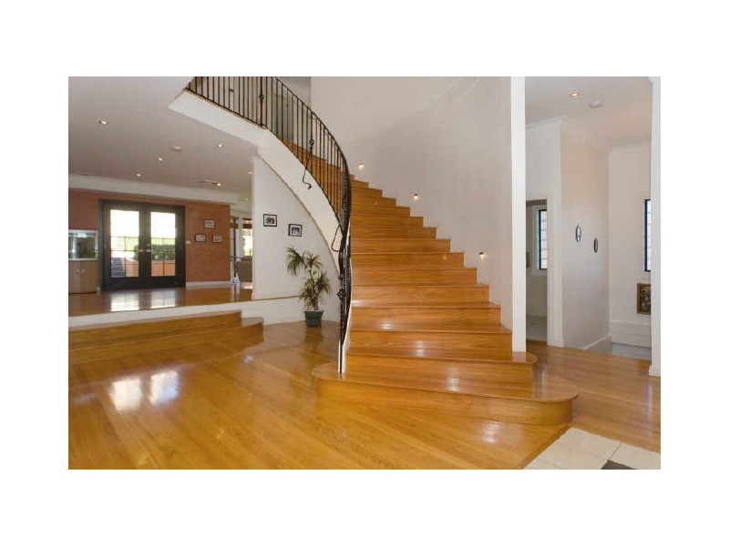 Glen Alpine NSW 2560