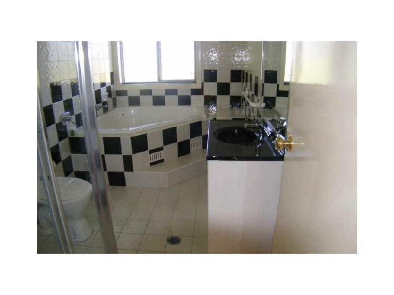 Glen Alpine NSW 2560