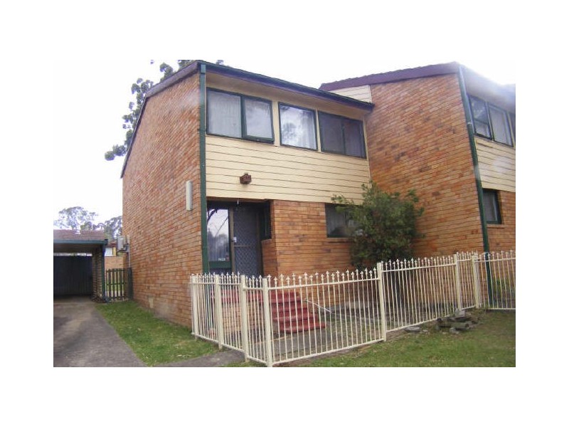 8/15 Stringybark Place, Bradbury NSW 2560