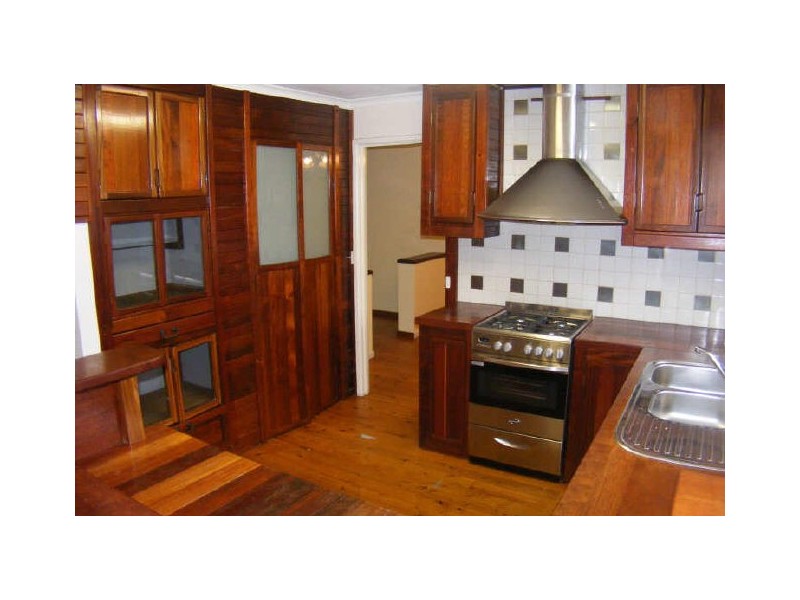 Ruse NSW 2560