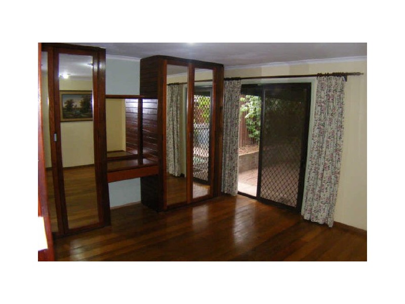 Ruse NSW 2560