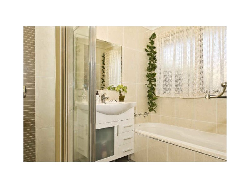 10 Startop Place, Ambarvale NSW 2560