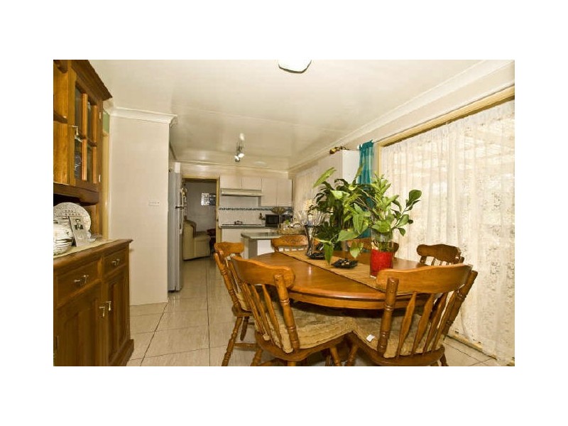 10 Startop Place, Ambarvale NSW 2560