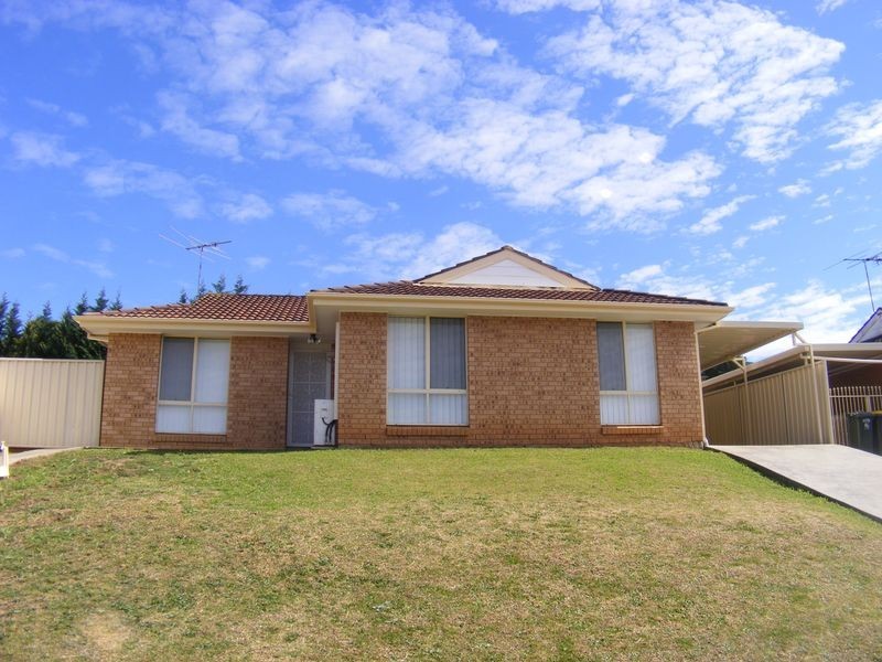 102 Gould Rd, Eagle Vale NSW 2558