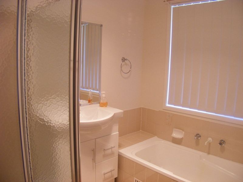 102 Gould Rd, Eagle Vale NSW 2558