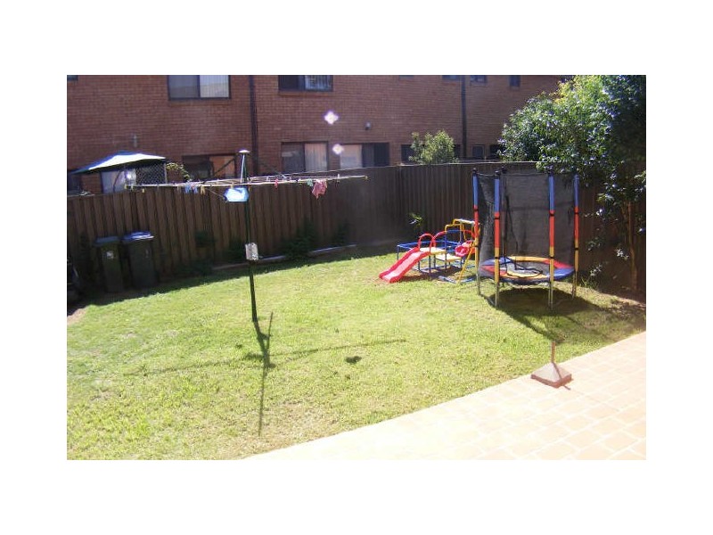 3/26 Allman Street, Campbelltown NSW 2560
