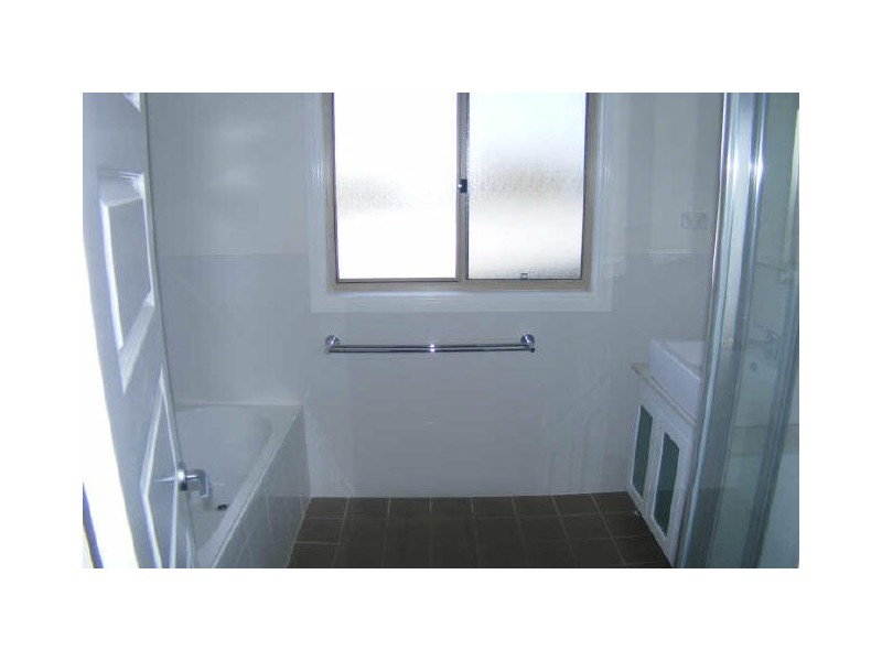 43a Euroka St, Ingleburn NSW 2565