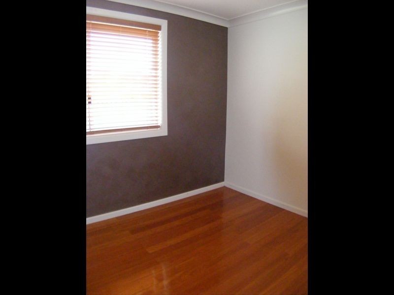 7 Meredith Street, St Helens Park NSW 2560