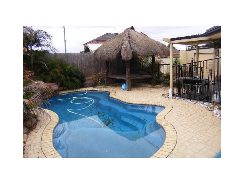 22 Chapman Cct, Currans Hill NSW 2567