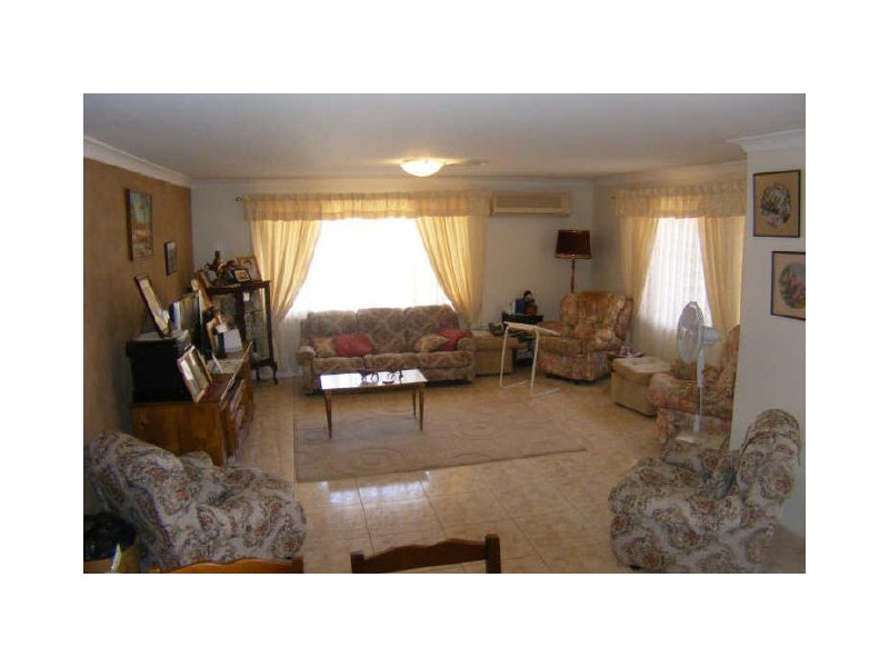 44 Baynton Place, St Helens Park NSW 2560