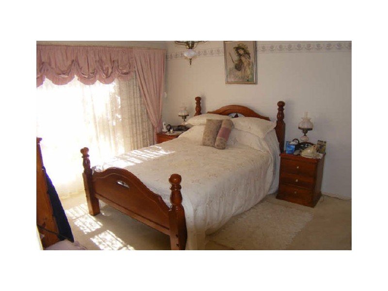 44 Baynton Place, St Helens Park NSW 2560