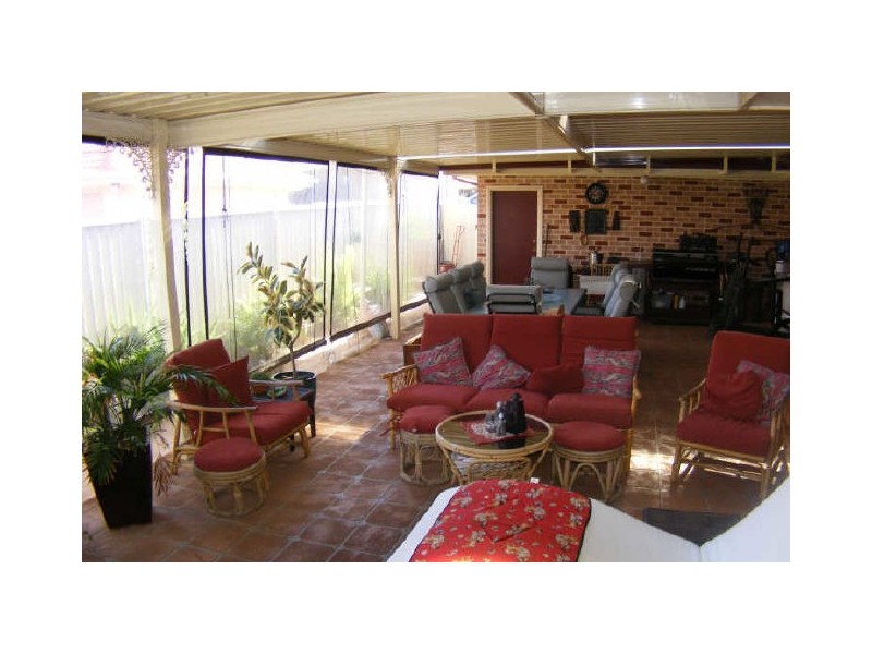 44 Baynton Place, St Helens Park NSW 2560