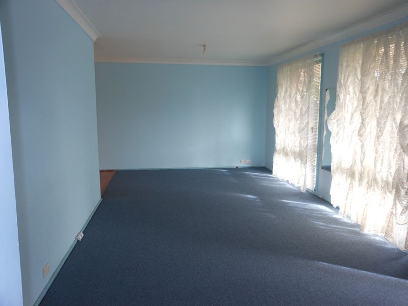 20 Elouera Cres, Woodbine NSW 2560