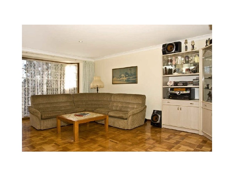 Glen Alpine NSW 2560