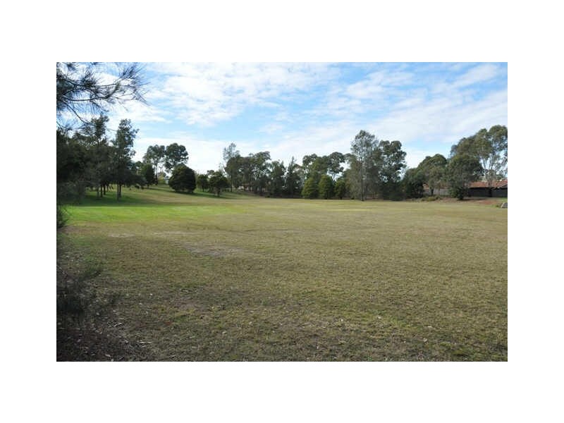 28 Armstrong St, Raby NSW 2566