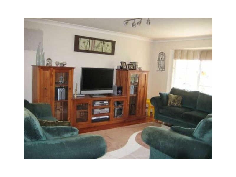 28 Armstrong St, Raby NSW 2566