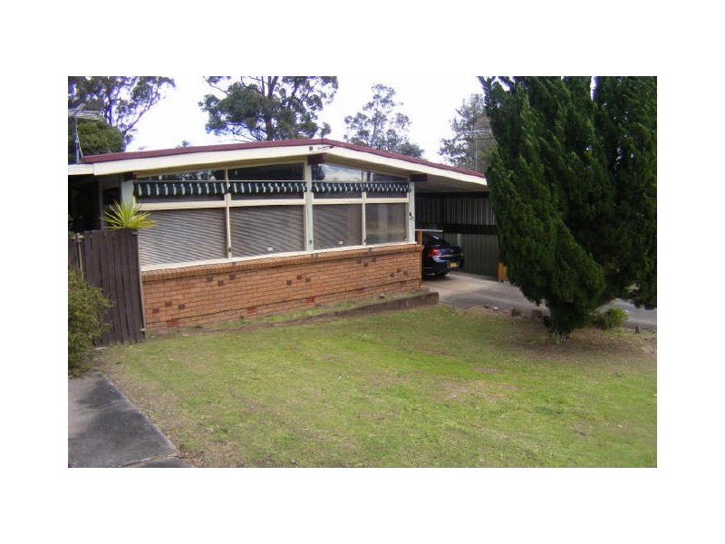 31 Angle Rd, Leumeah NSW 2560