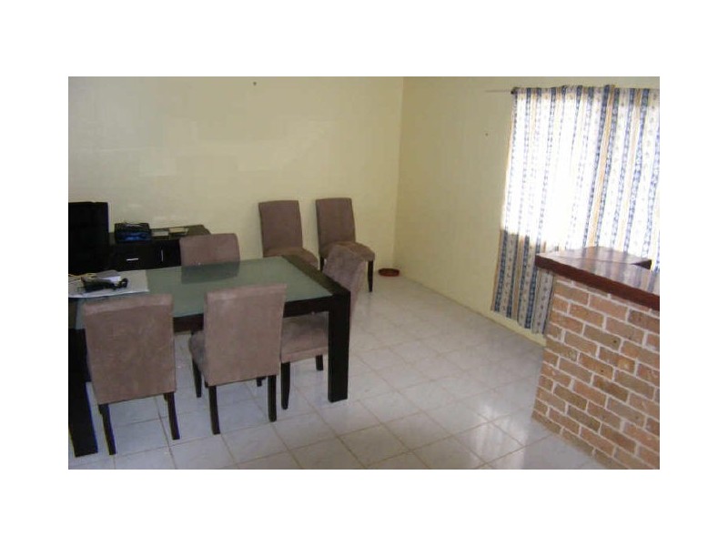 2 Demetrius Rd, Rosemeadow NSW 2560