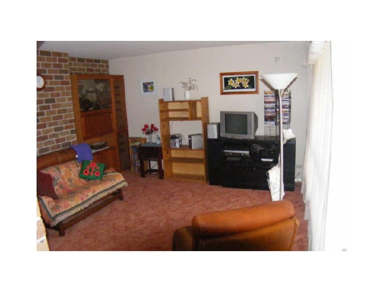 15 Macleay Street, Bradbury NSW 2560
