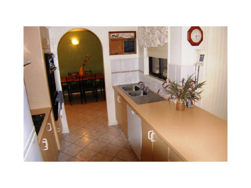 191 Copperfield Drive, Rosemeadow NSW 2560