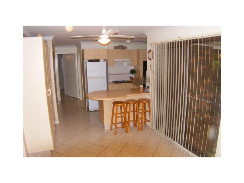 191 Copperfield Drive, Rosemeadow NSW 2560