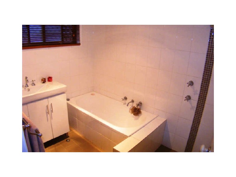 191 Copperfield Drive, Rosemeadow NSW 2560