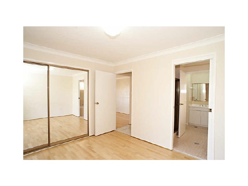 64 Kearns Ave, Kearns NSW 2558