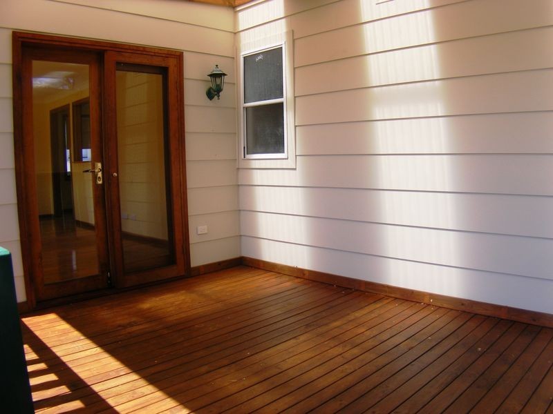 Carrington Cir, Leumeah NSW 2560