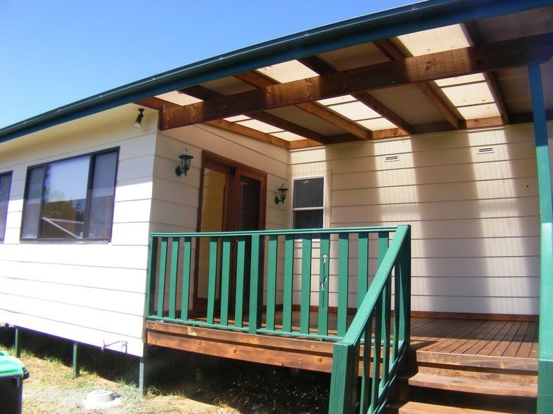 Carrington Cir, Leumeah NSW 2560