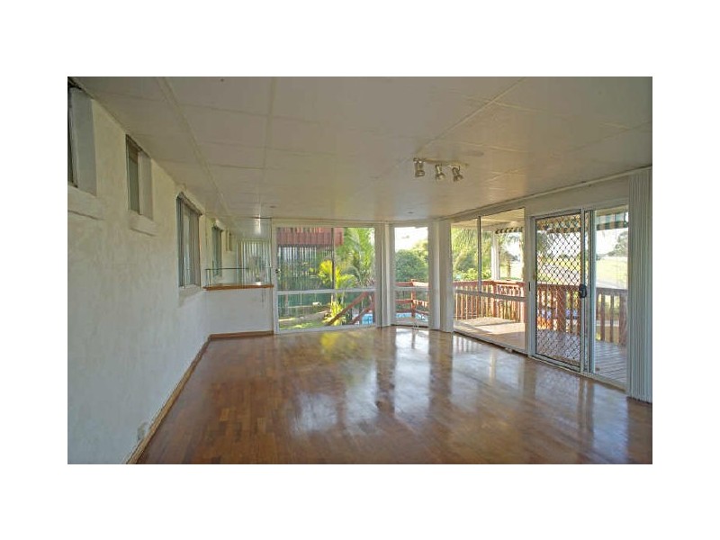 3 Tay Pl, St Andrews NSW 2566