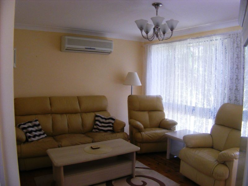 20 Canidius St, Rosemeadow NSW 2560