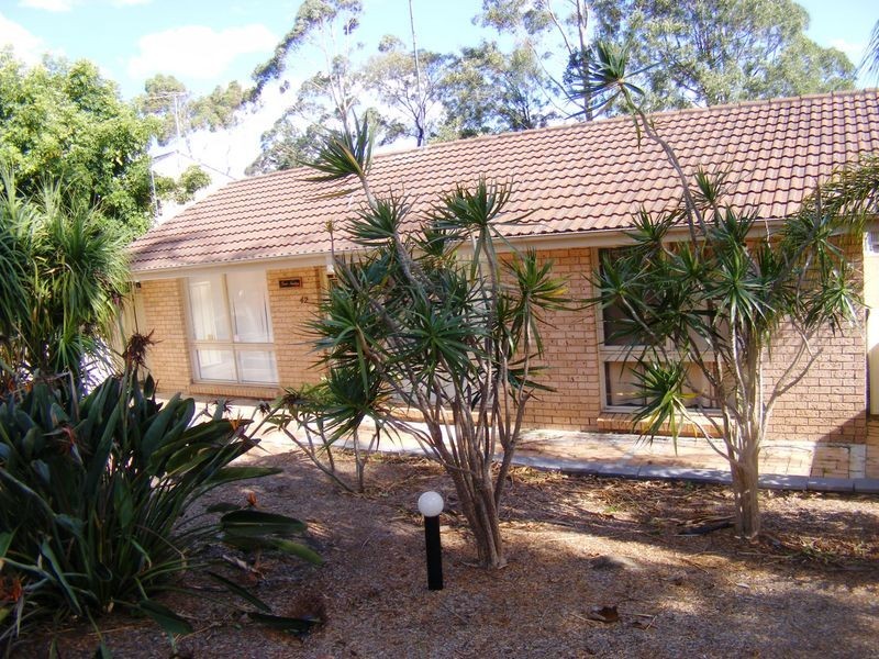 42 Serpentine Place, Eagle Vale NSW 2558