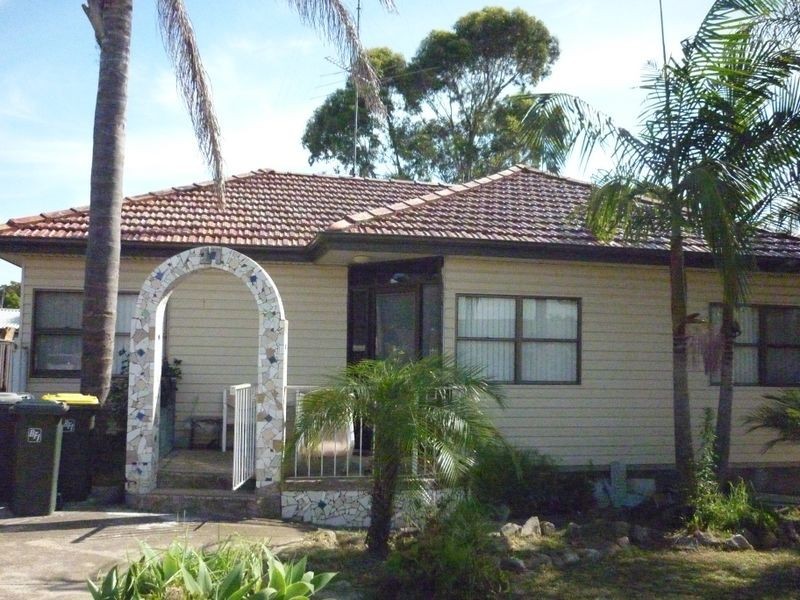 17 Bland St, Bradbury NSW 2560