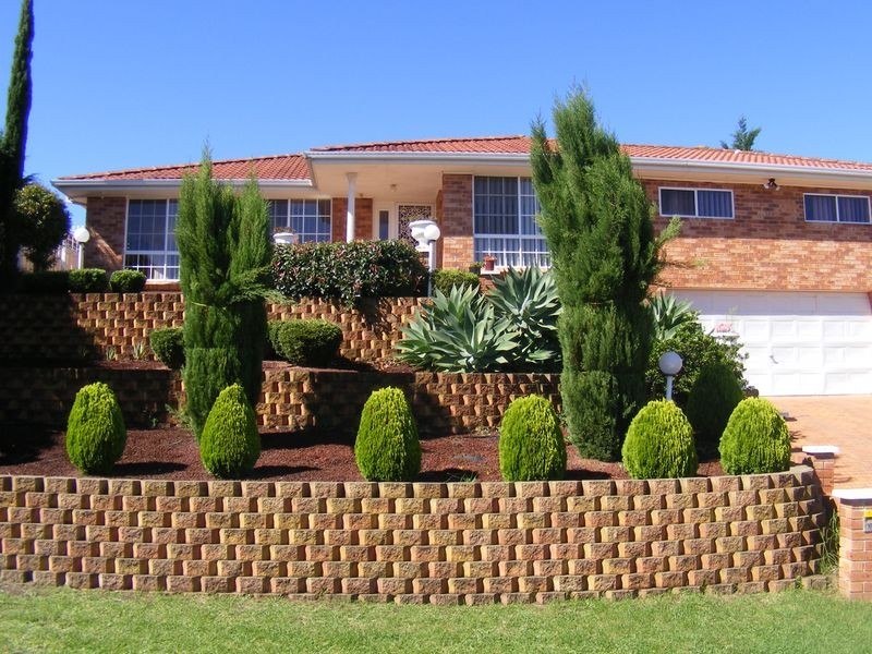 10 Corryton Pl, Glen Alpine NSW 2560