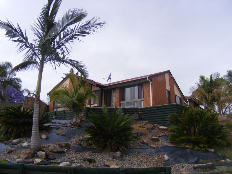 1 Wynn Street, Eschol Park NSW 2558