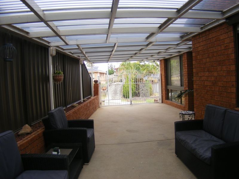 1 Wynn Street, Eschol Park NSW 2558