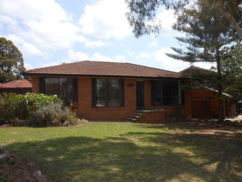 6 Stromeferry, St Andrews NSW 2566