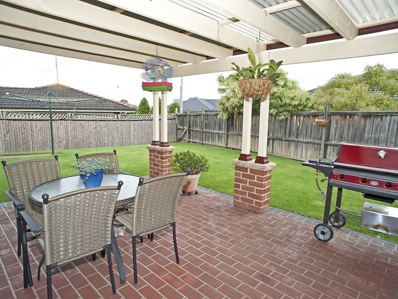 24 Tuart Circle, Narellan Vale NSW 2567