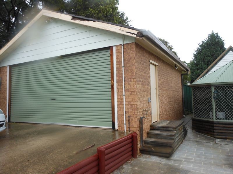 6 Spumante Cl, Eschol Park NSW 2558