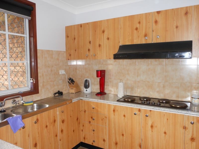 4/48-50 Waminda Avenue, Campbelltown NSW 2560