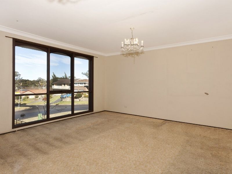 1 Traminer Pl, Eschol Park NSW 2558