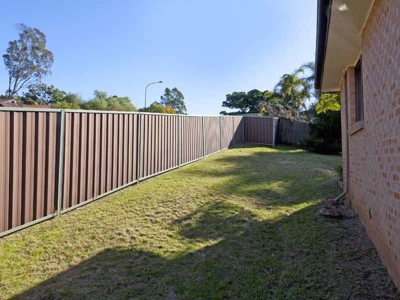 1 Traminer Pl, Eschol Park NSW 2558