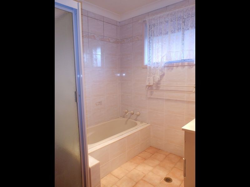 12 Sedgwick St, Leumeah NSW 2560
